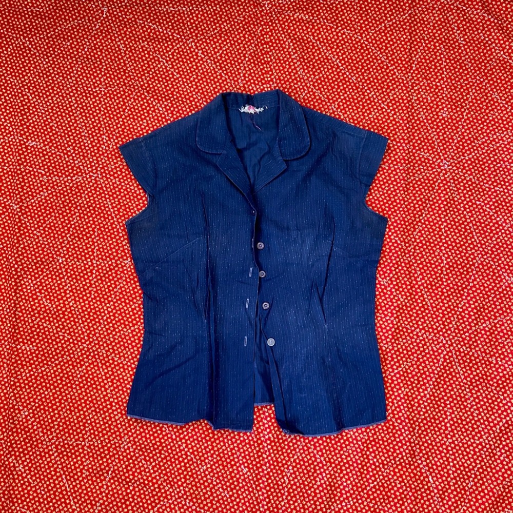 Vintage 1950s Rhoda Lee Navy Blue Dotted Sleeveless Button Up Blouse Top